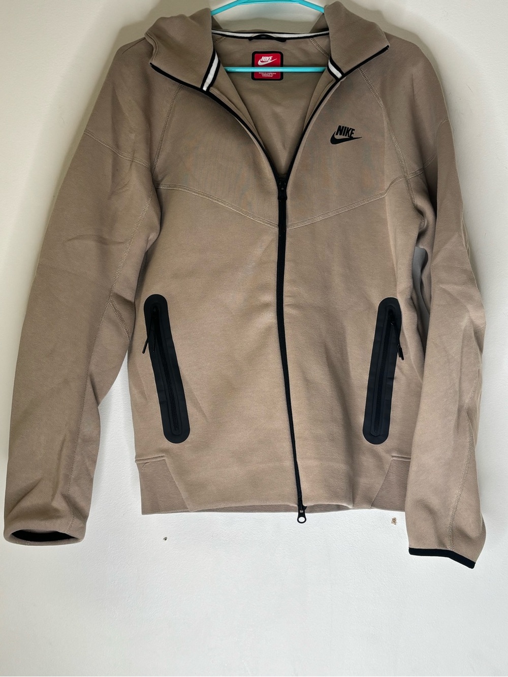 Nike Tech Fleece Windrunner Hoodie Men’s Small Khaki Black FB7921-247
